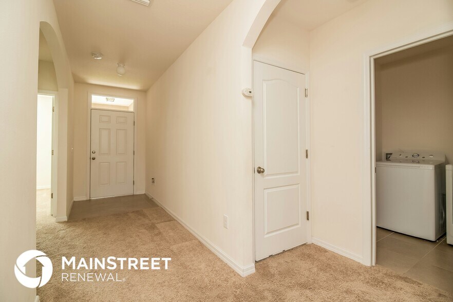 Building Photo - 4055 Bramblewood Loop