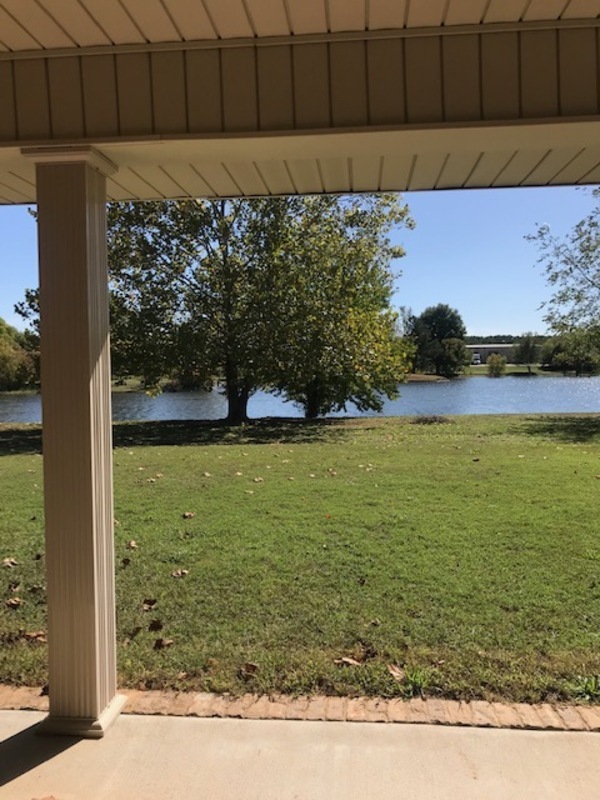 Building Photo - 256 Village Springs Dr