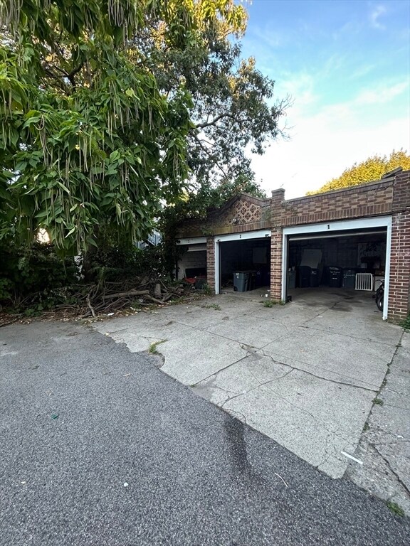Building Photo - 36 Hosmer St