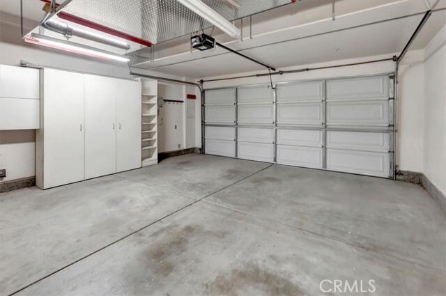 Building Photo - 2 La Salle Lane