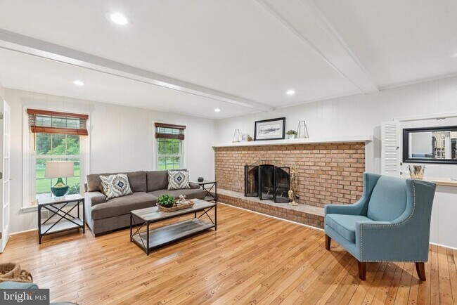 Building Photo - 13204 Lantern Hollow Dr