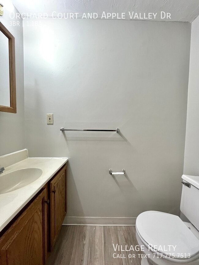 Building Photo - 302 Orchard Ct
