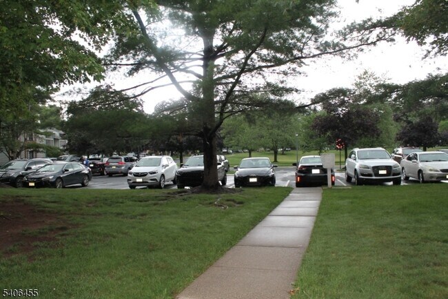 Building Photo - 55 Crabapple Ln