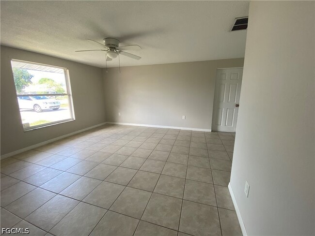 Building Photo - 11310 Linda Loma Dr