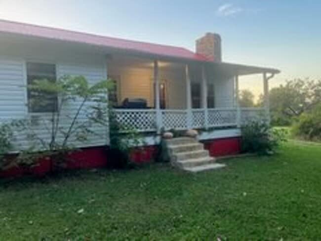 Building Photo - 4070 Sherman Hollow Rd