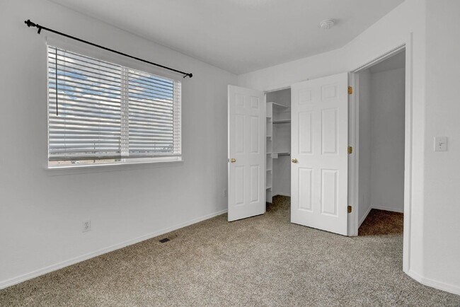 Building Photo - 6769 Rio Bravo Grove