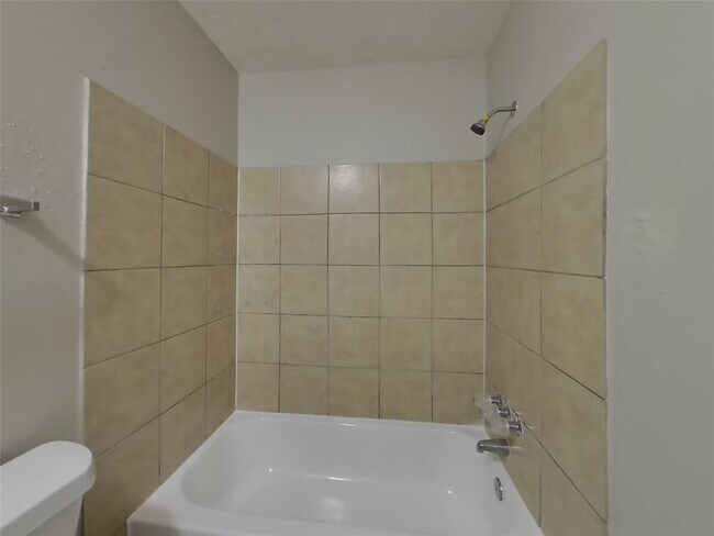 Building Photo - 12230 Haroldson Forest Dr