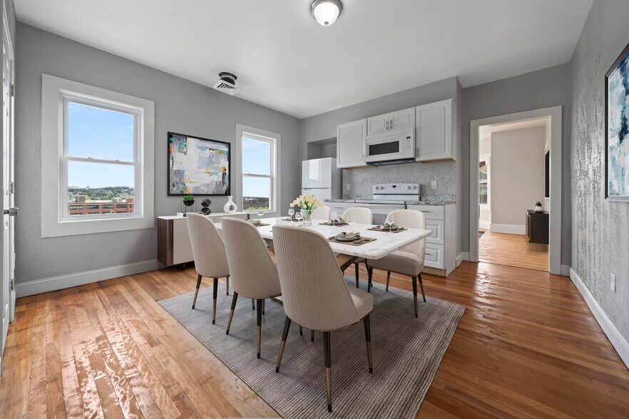 Primary Photo - 12 Shamrock St