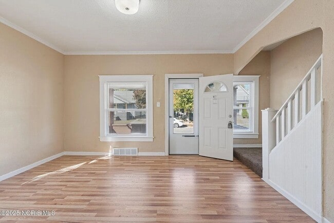 Building Photo - 1557 Indiana Ave