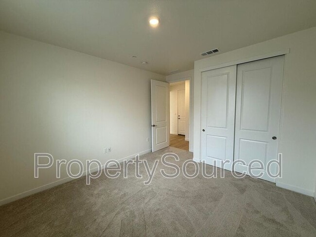 Building Photo - 1753 Lacey Ave