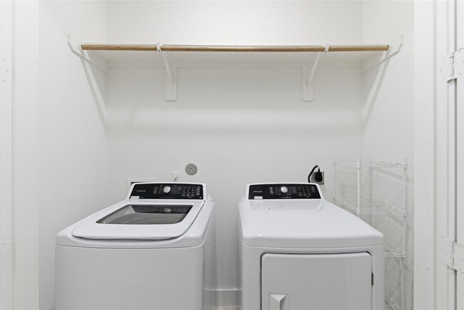 Building Photo - 4605 Lavatera St