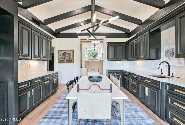 Building Photo - 4814 E Marston Dr