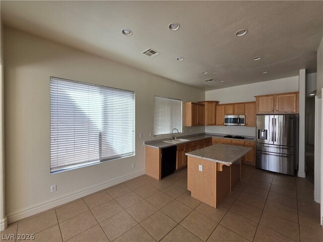 Building Photo - 10717 Refectory Ave