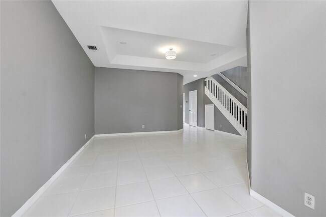 Building Photo - 9664 Royal Palm Blvd