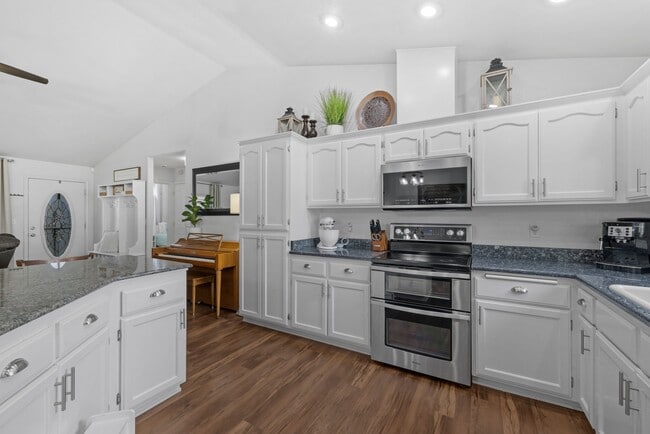 Building Photo - 1234 Pheasant Wy