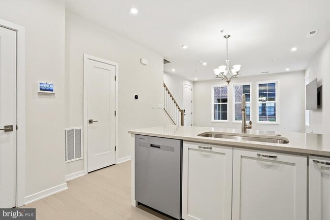Building Photo - 7410 Backett Wood Ter
