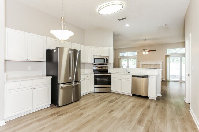 Building Photo - 4358 Jiggermast Ave