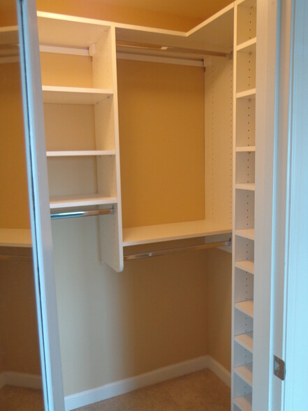 Bedroom closet 2 - 1417 Newton St NW