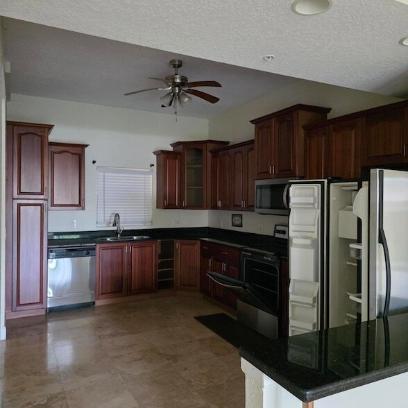 Building Photo - 1640 Presidential Way