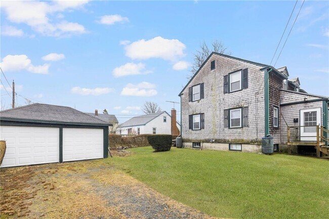 Building Photo - 24 Morgan St