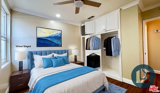 Building Photo - 7516 Oakdale Ave