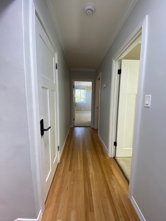 Building Photo - 161 El Bonito Way
