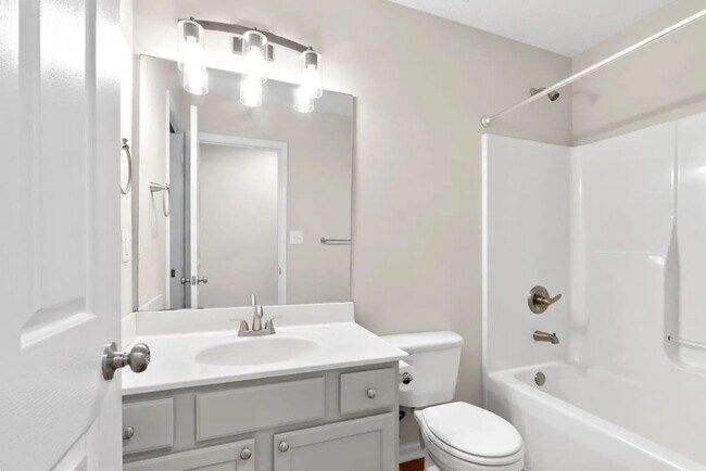 Building Photo - Cashel Court