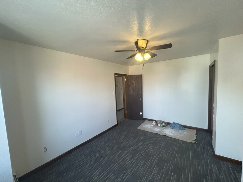 Building Photo - 171 Kendall Ave