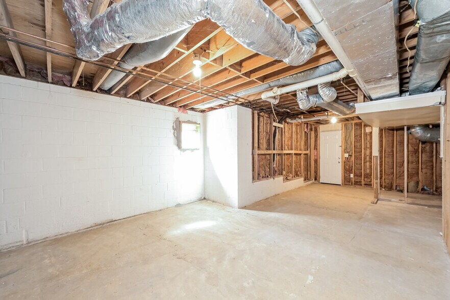 Building Photo - 488 Stonebridge Ct