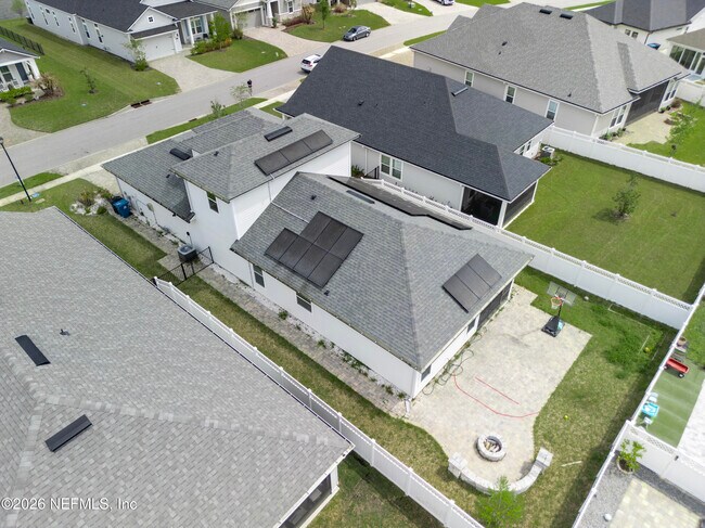 Building Photo - 121 Newfield Wy.