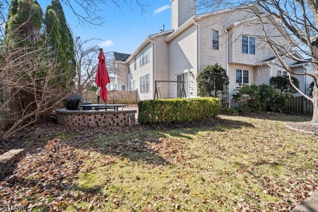 Building Photo - 29 Newell St