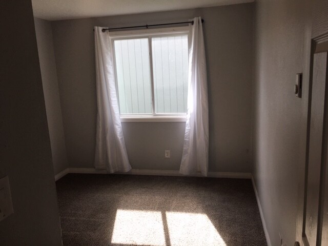 Building Photo - 120 Cowan Ct