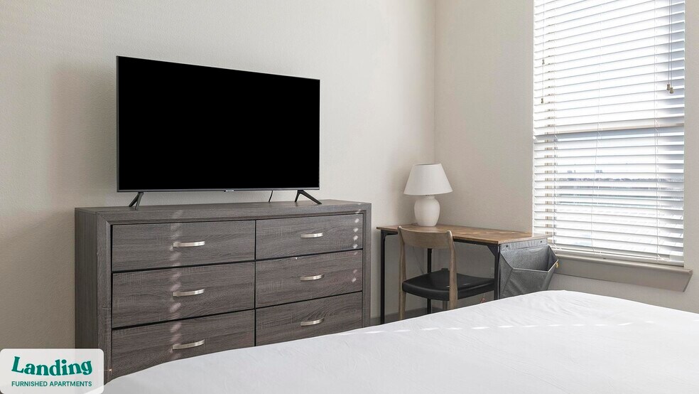 Building Photo - 12500 Shadowglen Trce