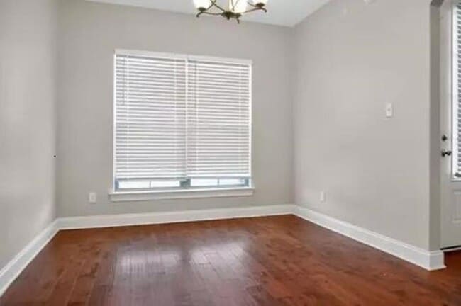 Building Photo - 6135 Abigail Bluffs Dr