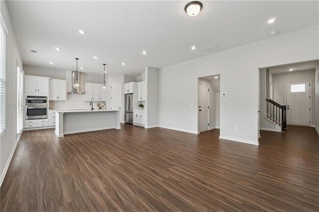 Building Photo - 708 Dover Spgs Dr