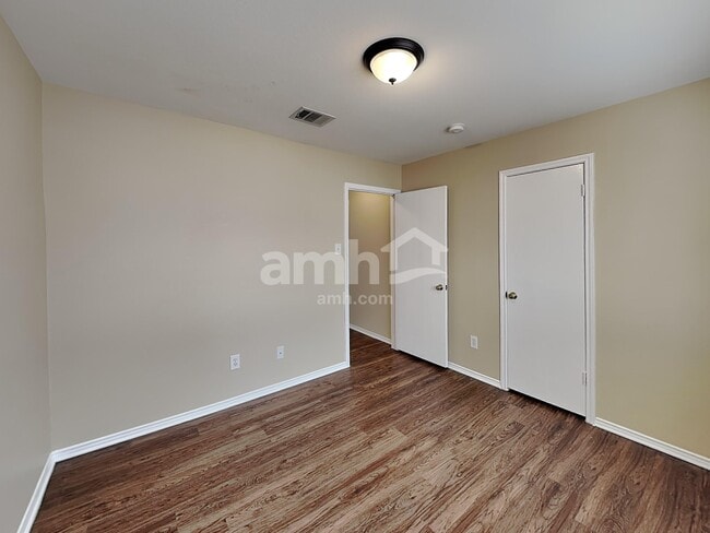 Building Photo - 1227 Deerhound Pl