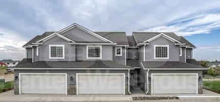 Building Photo - 7000 Lake Hill Dr