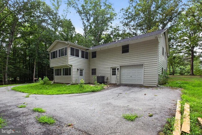 Building Photo - 4104 Green Spring St