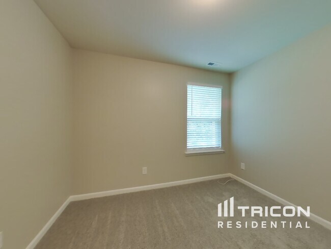 Building Photo - 107 Hickory Sta Ln
