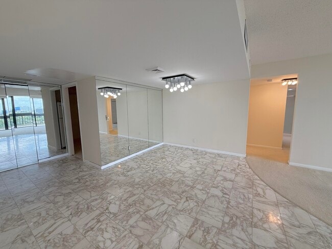 Building Photo - 2000 Presidential Way