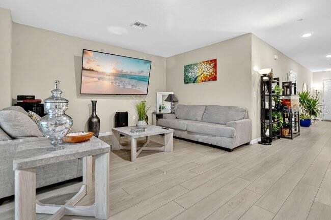 Building Photo - 850 Sand Sea Pl