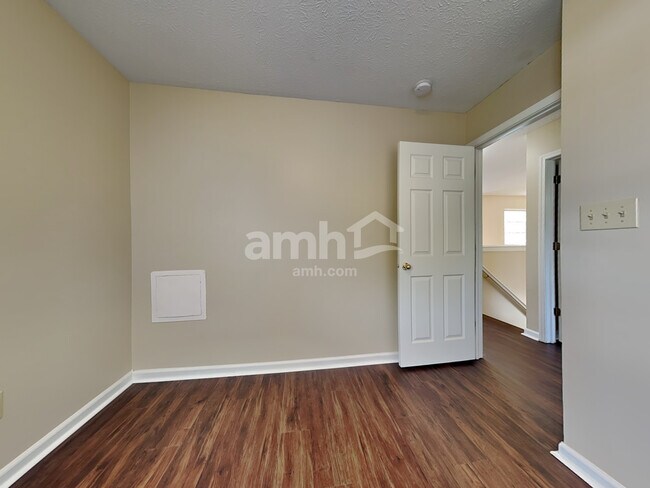 Building Photo - 6880 N Abilene Way