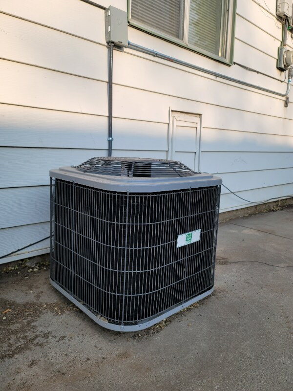 Building Photo - 549 15th St