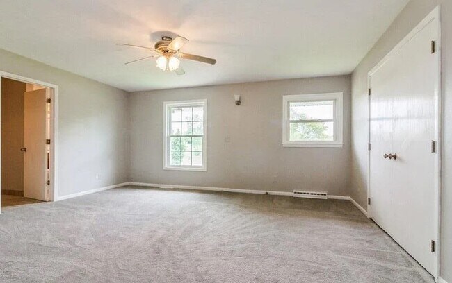 Building Photo - 8690 Olson Rd