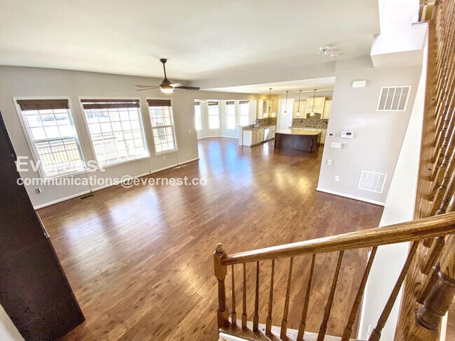 Building Photo - 99 Coachman Cir