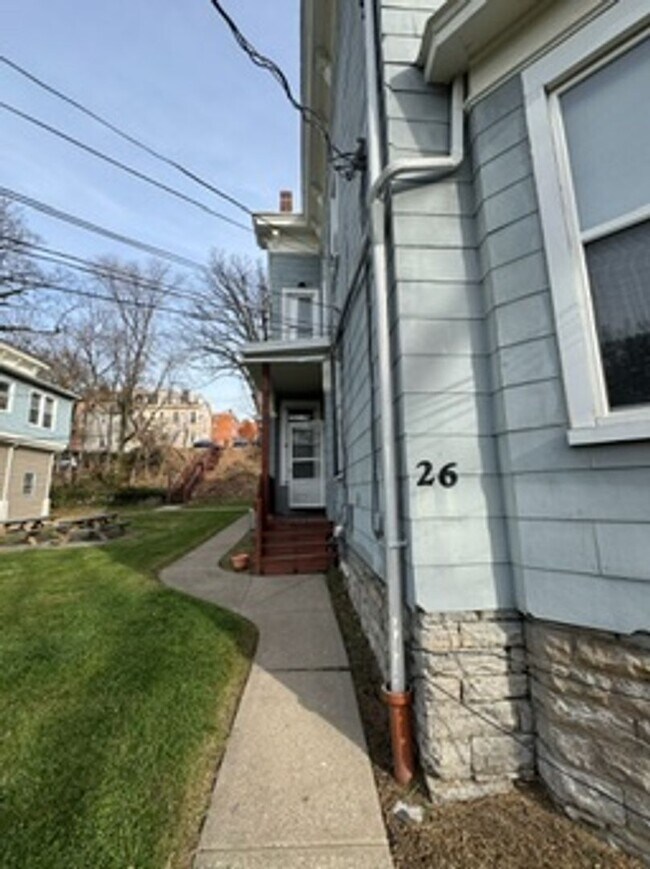Building Photo - 26 Conklin St