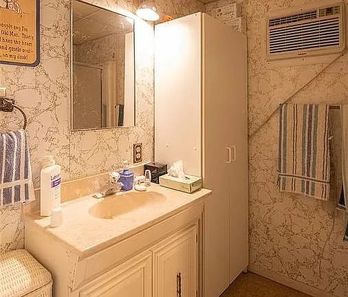 Building Photo - 2063 S Coyote Ave