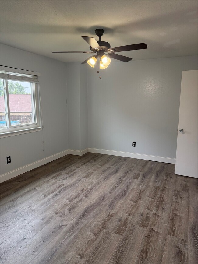 Building Photo - 12306 Taylors Crossing Dr