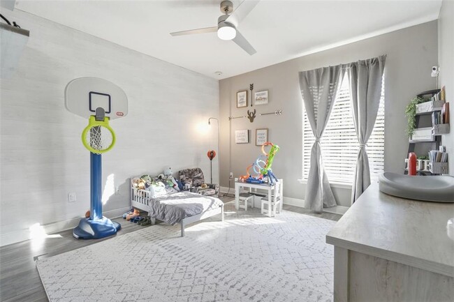 Building Photo - 119 Elissar Dr