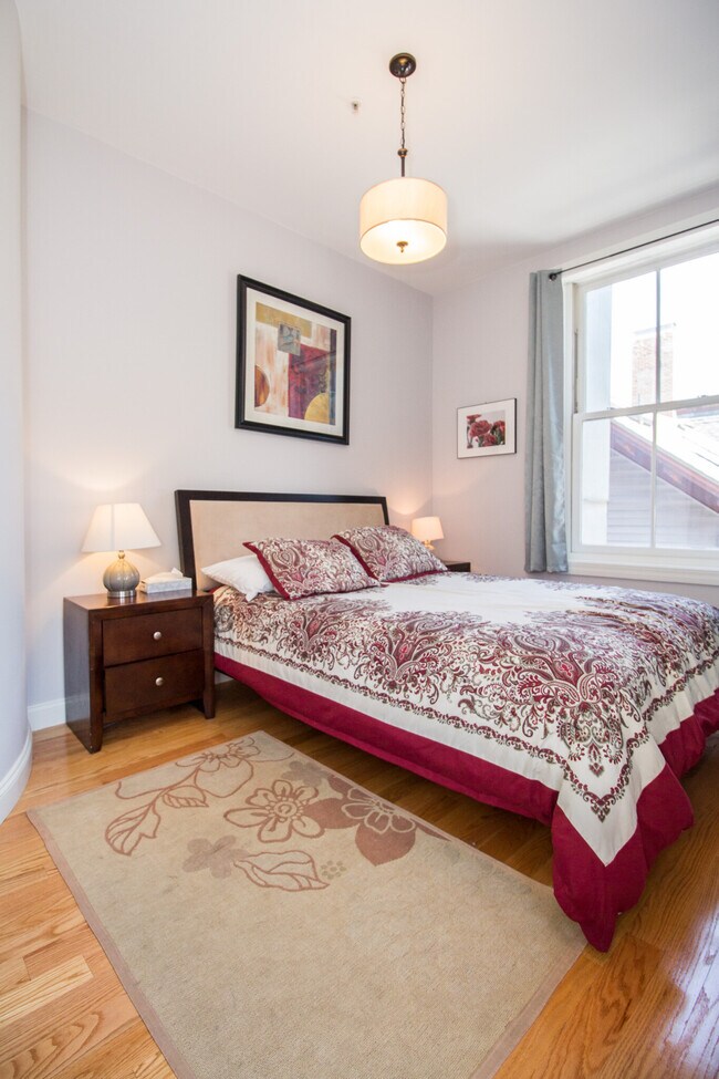 Building Photo - 6 Harvard Sq